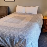 106-white-double-bed