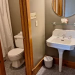 106-white-washroom
